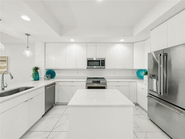 Photo - 125 Island Way Unit 502