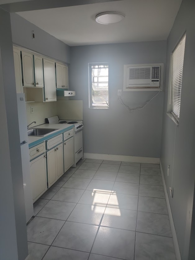 Building Photo - 1928 Taylor St Unit 4