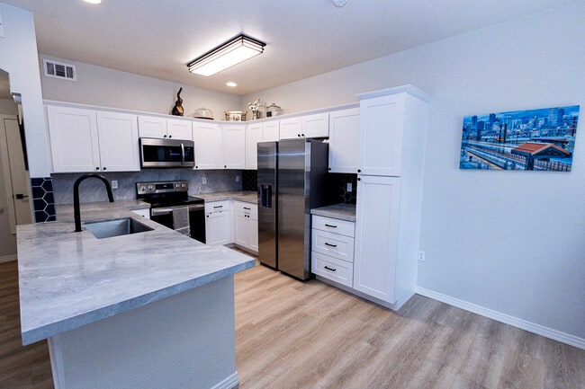 Photo - 9369 Amison Cir Unidad 103