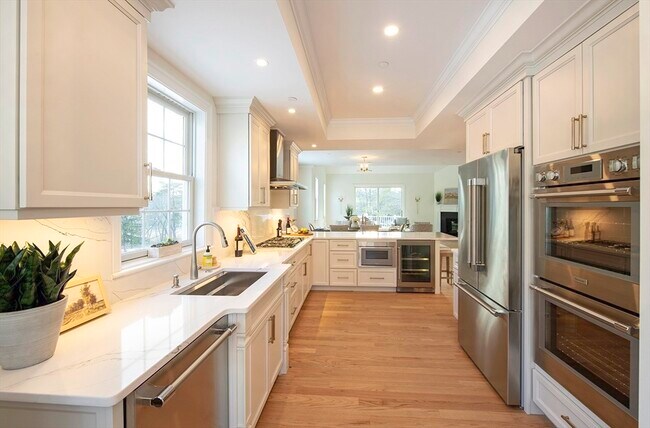 Photo - 23 Clubview Dr