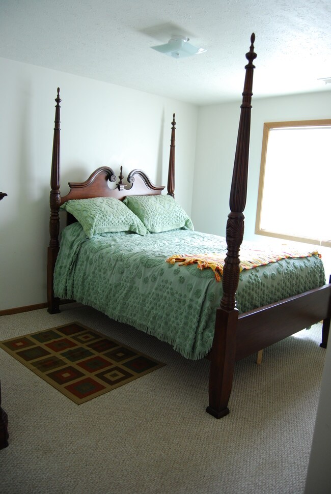 2B/1B View of Bedroom