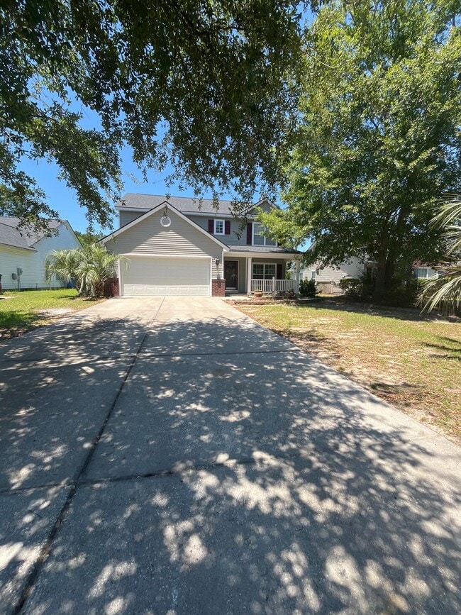 Building Photo - Beautiful 4-Bedroom 3 Bath Home