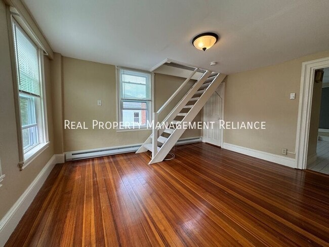 Building Photo - 16 Franklin Pl Unit 3L Rental