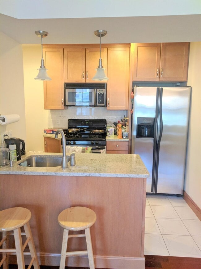 Photo - 210 Prospect St Apartments Unit 3