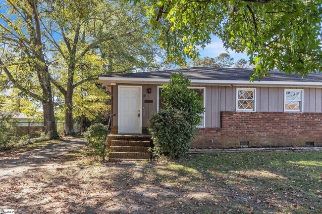 Photo - 10 Cherokee Dr