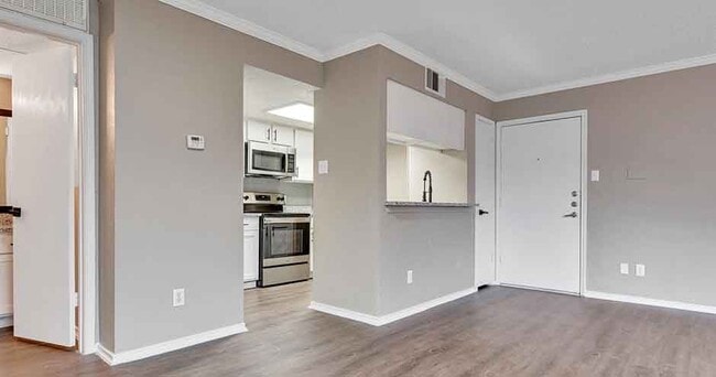 Photo - Westmount at River Park Apartments