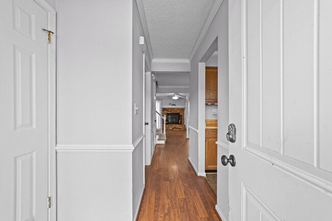 Photo - 802 Nottaway Dr