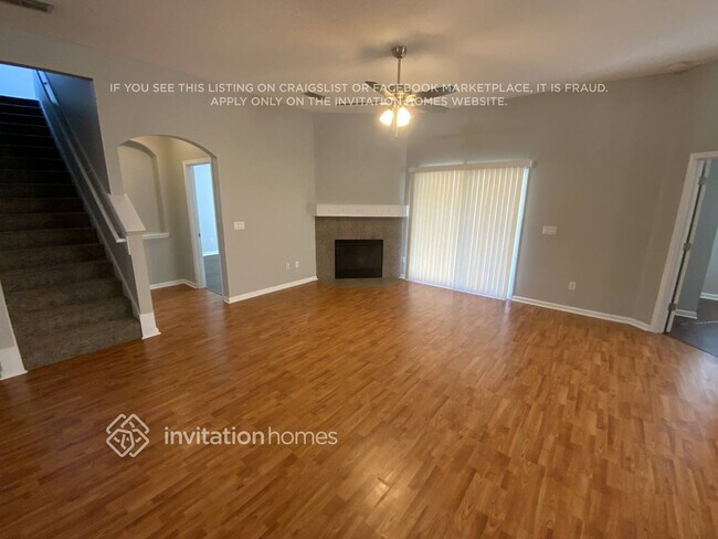 Photo - 354 N Bellagio Dr