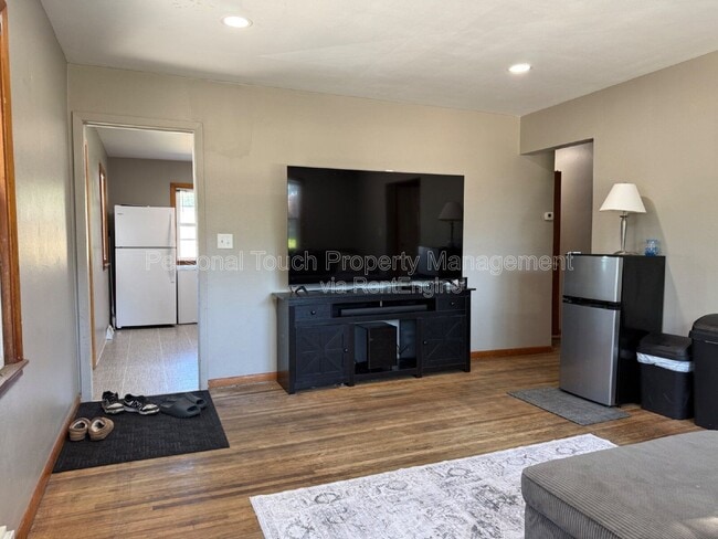 Photo - 413 22nd St S