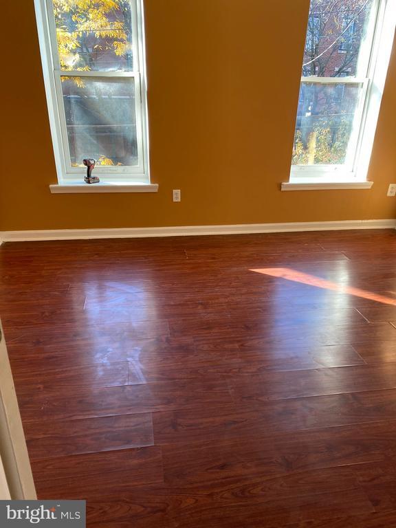 Photo - 607 Berkley St