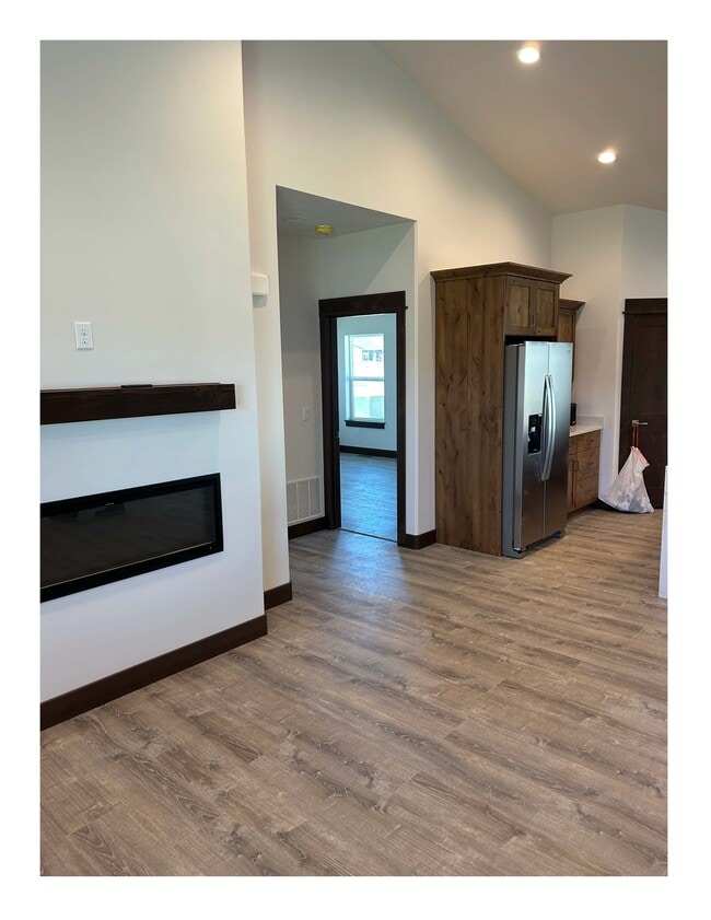 125 Thomas Wy