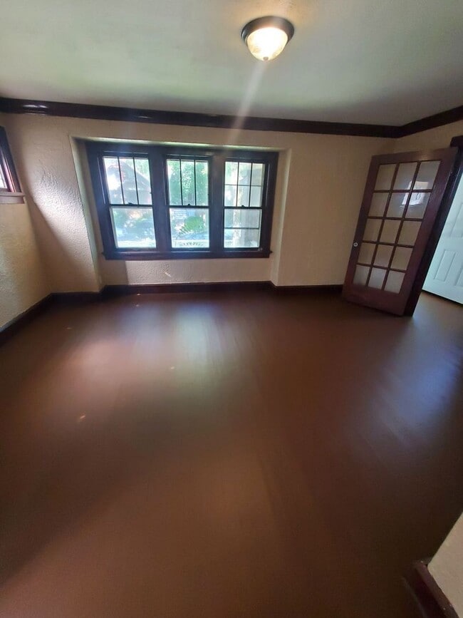 Building Photo - 2418 N 53rd St Rental