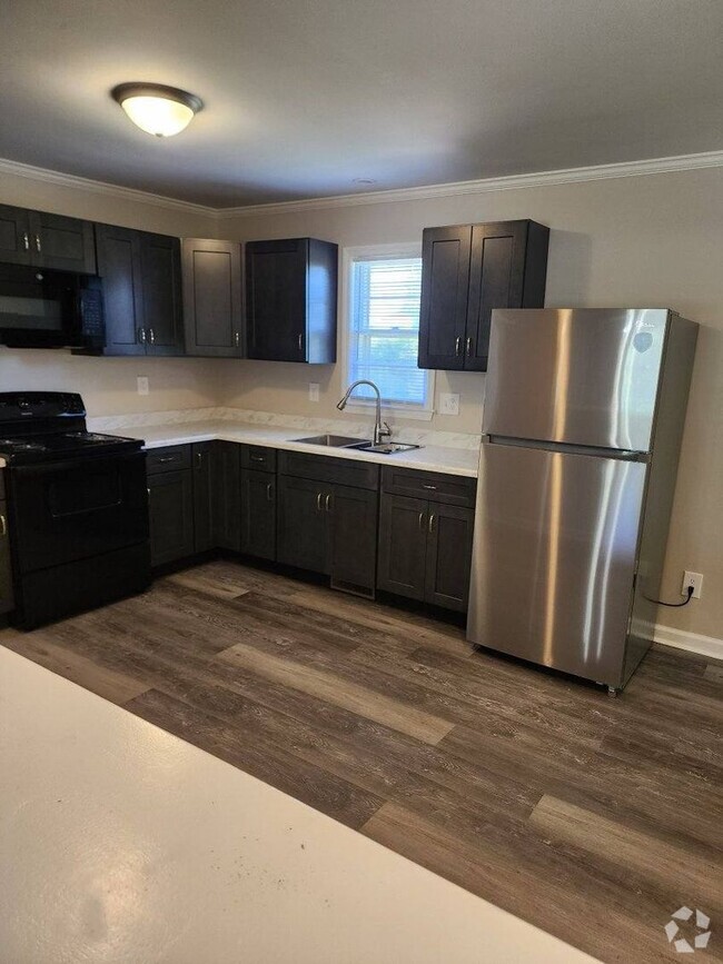 Building Photo - Old Ebenezer RD 3 bedroom 2 bath Rental
