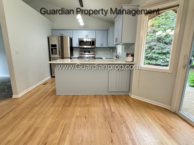 Photo - Maple Grove Split Level Home, Fenced Yard, 2 Car Garage, Dishwasher, W/D