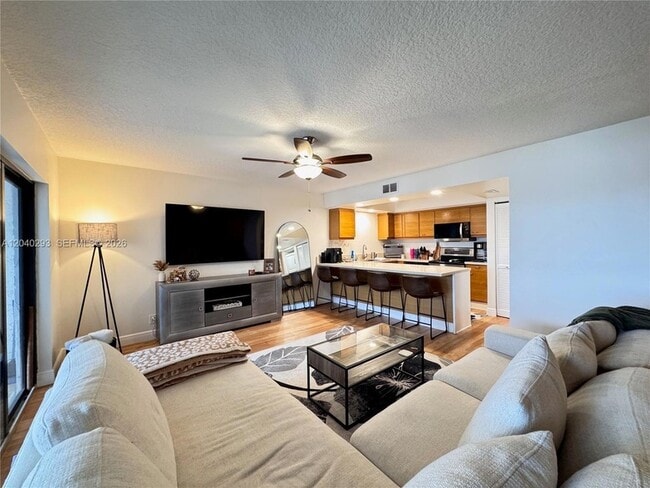 Photo - 520 Orton Ave Unit 503