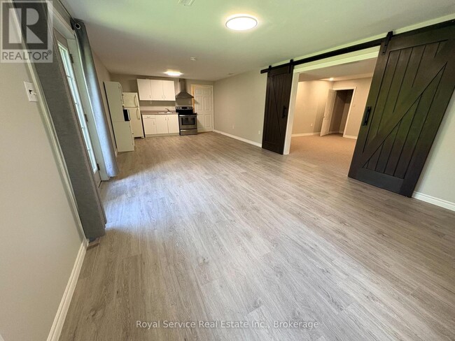 Photo - 808 Tindle Bay Rd