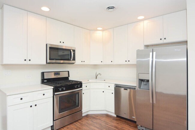 Photo - 3940 N Pulaski Rd Unit 2F