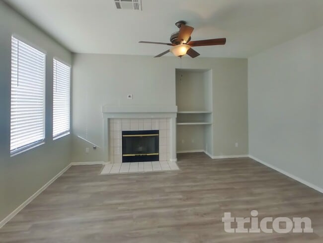 Photo - 9221 Valador Ave