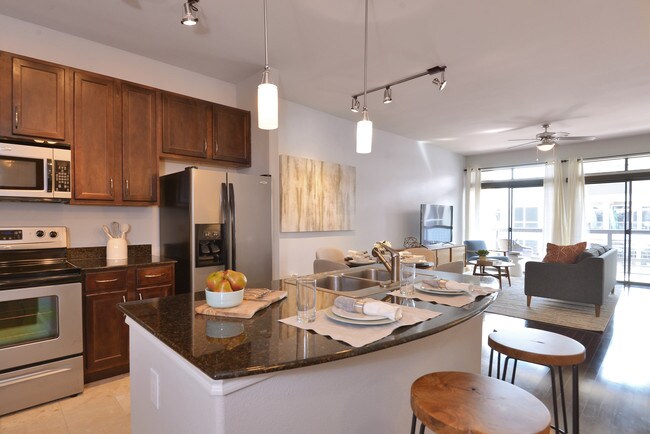Apartments For Rent In 77056 Houston Tx Forrent Photo Imt Uptown Post Oak
