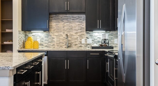 Photo - Luxury 2-Bed Today! Unit 26FW2