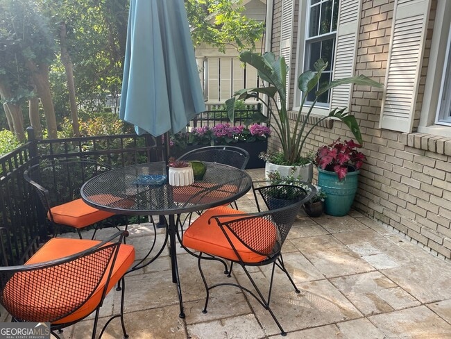 Photo - 524 Seminole Ave NE