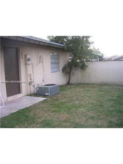 Photo - 11240 SW 122nd Pl