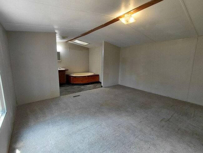 Building Photo - Great mobile home!