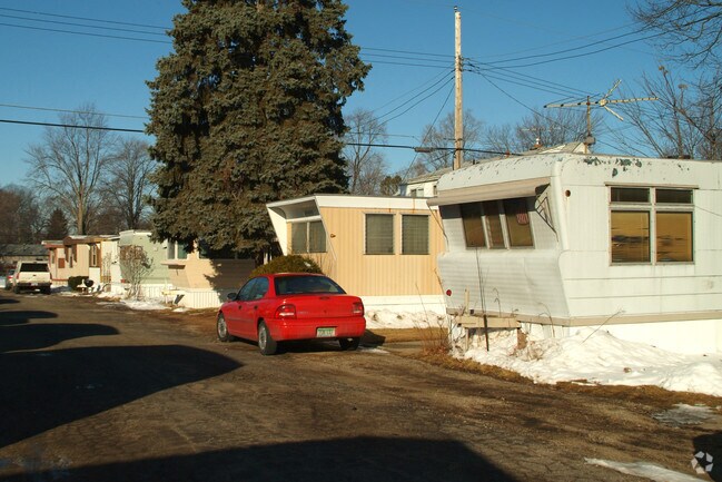 Photo - Woodmont Mobile Home Park