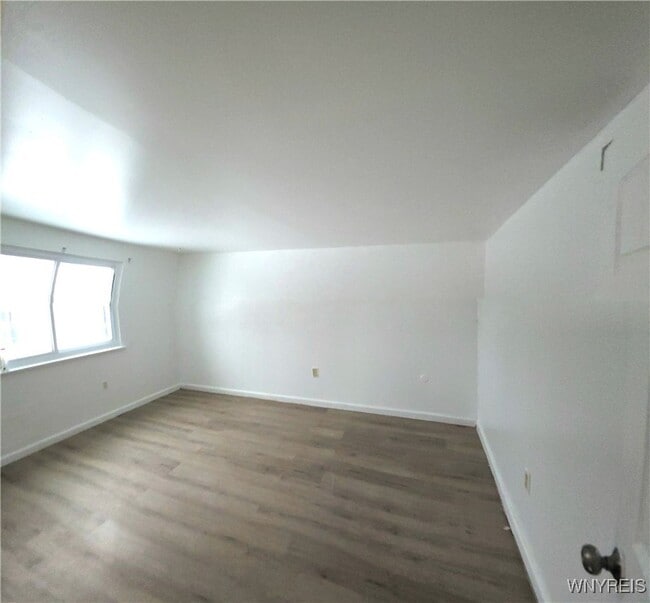 Photo - 50 Strasbourg Dr