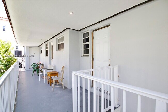 Photo - 4201 Indian Creek Dr Unit 8