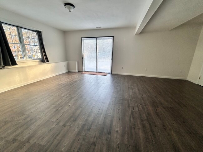 Photo - 42 Tavern Rd