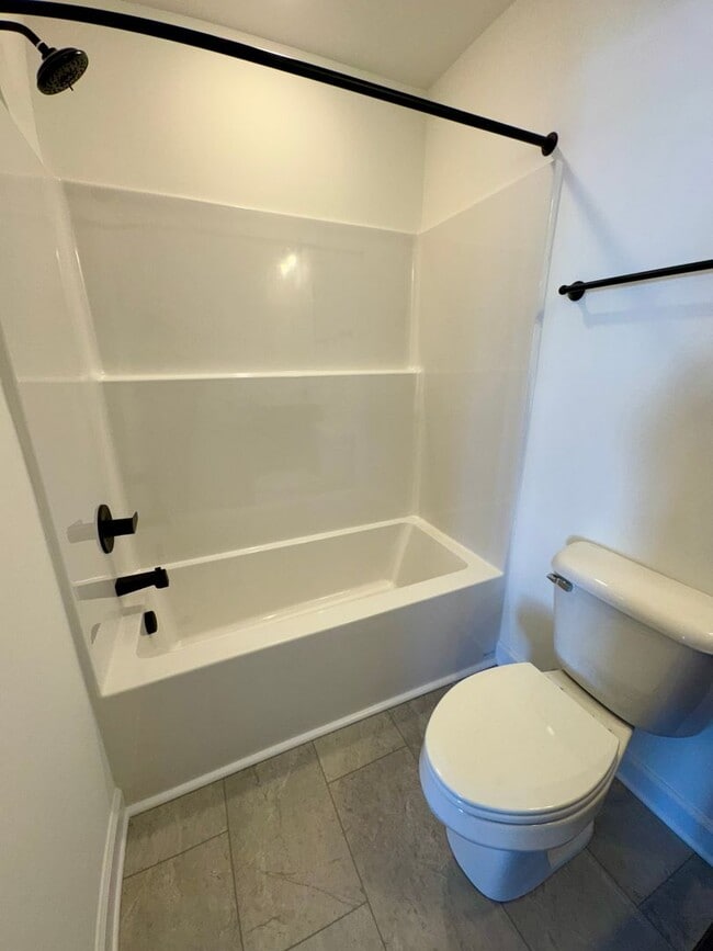 Photo - Like New Townhouse for Rent in Congers Creek