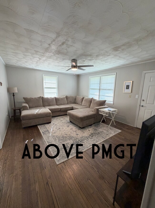 Photo - 394 Sequoia Dr