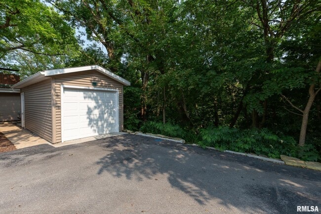 Photo - 4640 5th Ave