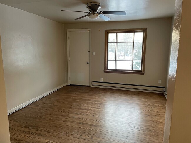 Photo - 13496 Velp Ave Unit B