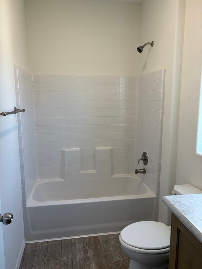 Photo - 2000 E Frontier Ave