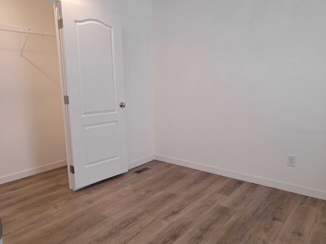 Photo - 2701 E Allred Ave
