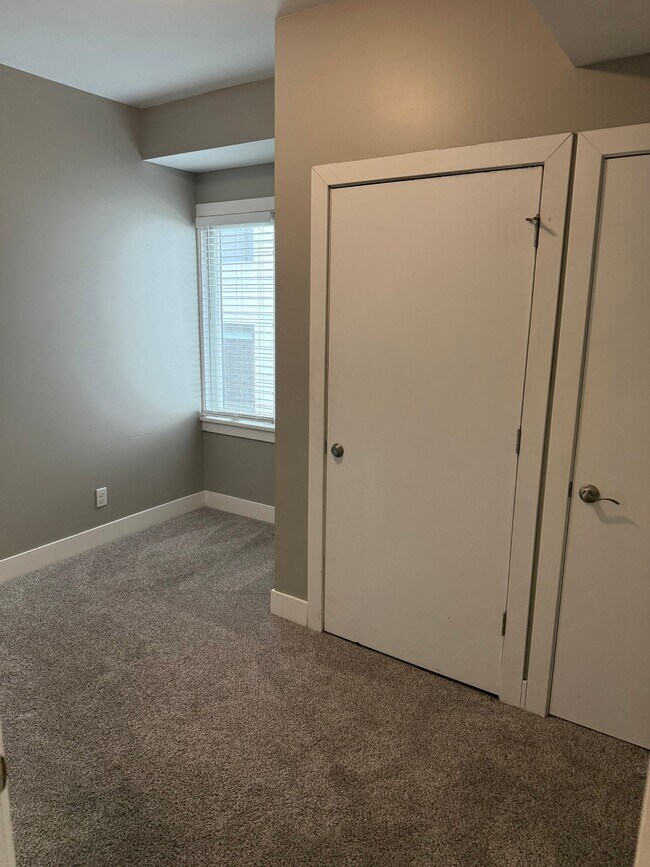 3515 2nd Ave S Unit 303