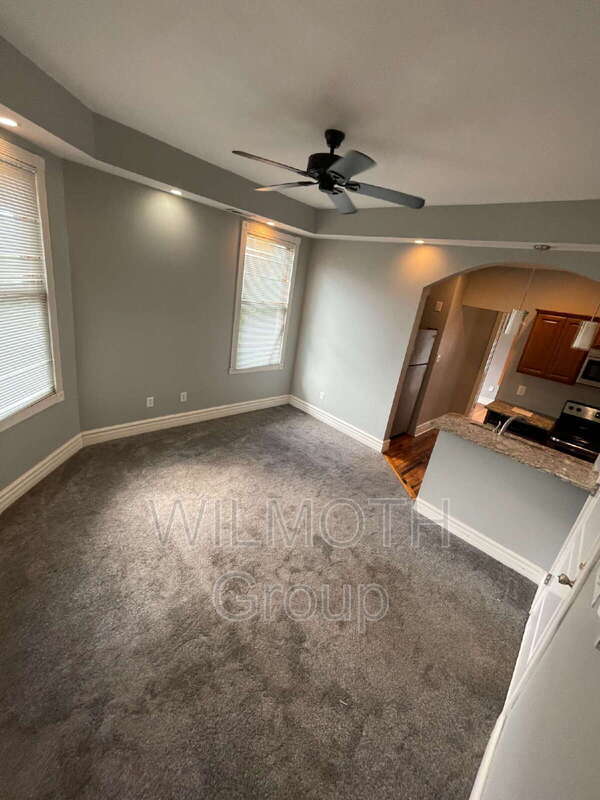 Photo - 410 E 16th St Unit #2