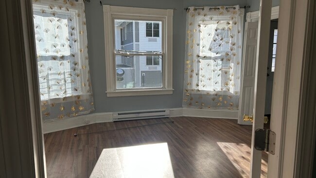 Photo - 20 Myrtle Ave