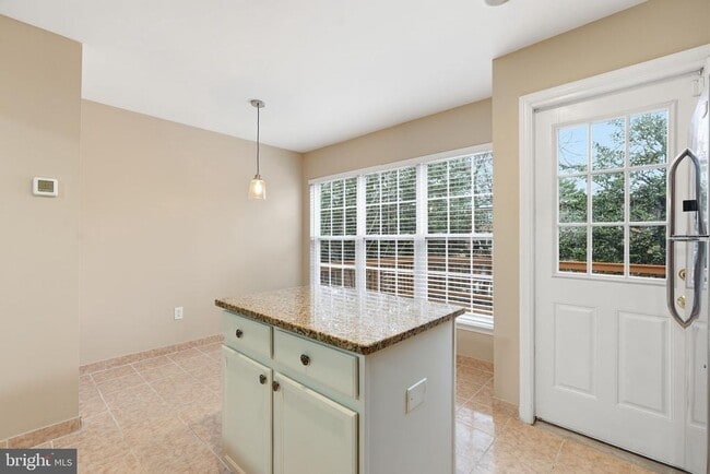 Photo - 8074 Sebon Dr