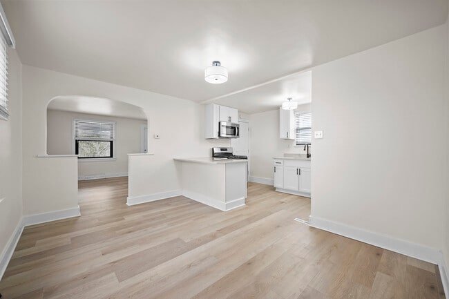 Photo - 924 Kable Way