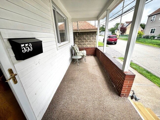 Photo - 553 Foundry St
