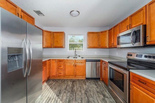 Photo - 5860 Ridge Rd Unit A