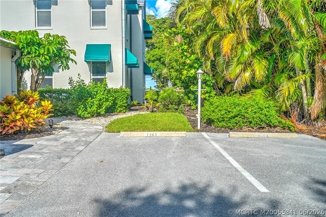 Photo - 184 NE Edgewater Dr Unit 1001