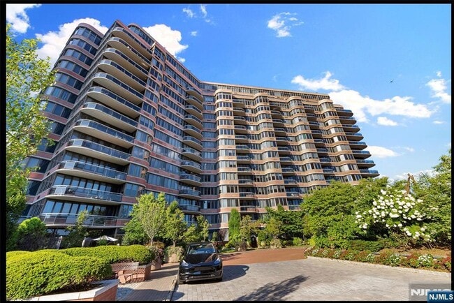 Photo - 100 Carlyle Dr Condo Unit 11L-N
