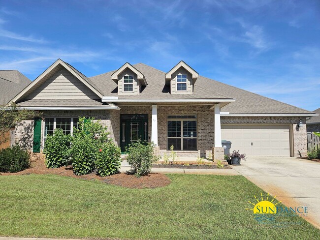 Building Photo - Spacious 5-Bedroom Home in Desirable Peach Creek, Minutes from the Beach!