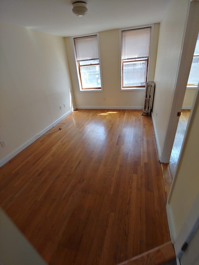 182 Brookline Ave