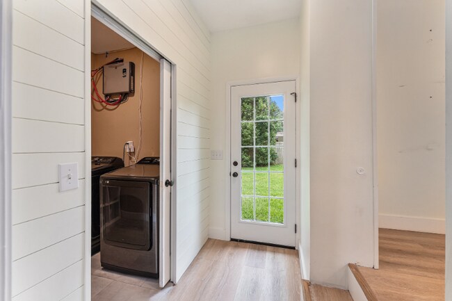 Photo - 1816 Gippy Ln