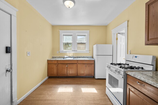 855 Woodward Ave Unit 1